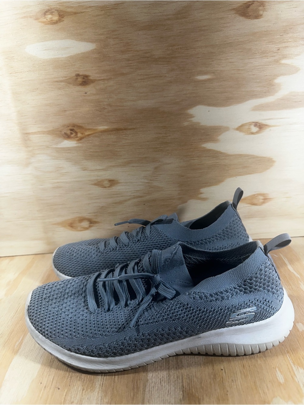 Skechers Gray Knit Slip-On Sneakers Women’s Size 9